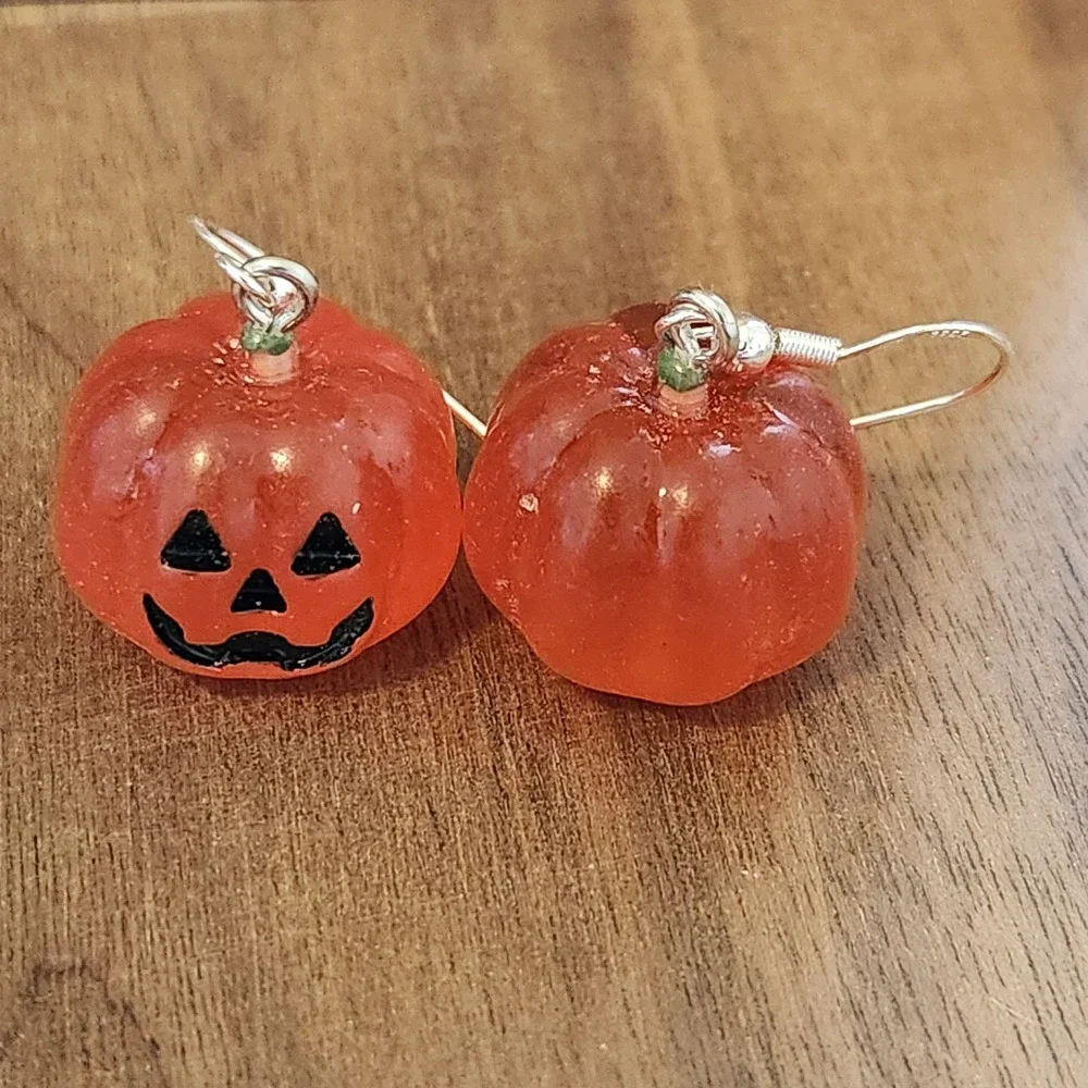 Handmade Halloween Jack-O-Lantern Pumpkin Resin Drop Earrings Orange Silver Tone